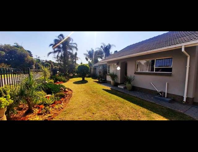 4 BEDROOM HOUSE FOR SALE IN DORANDIA